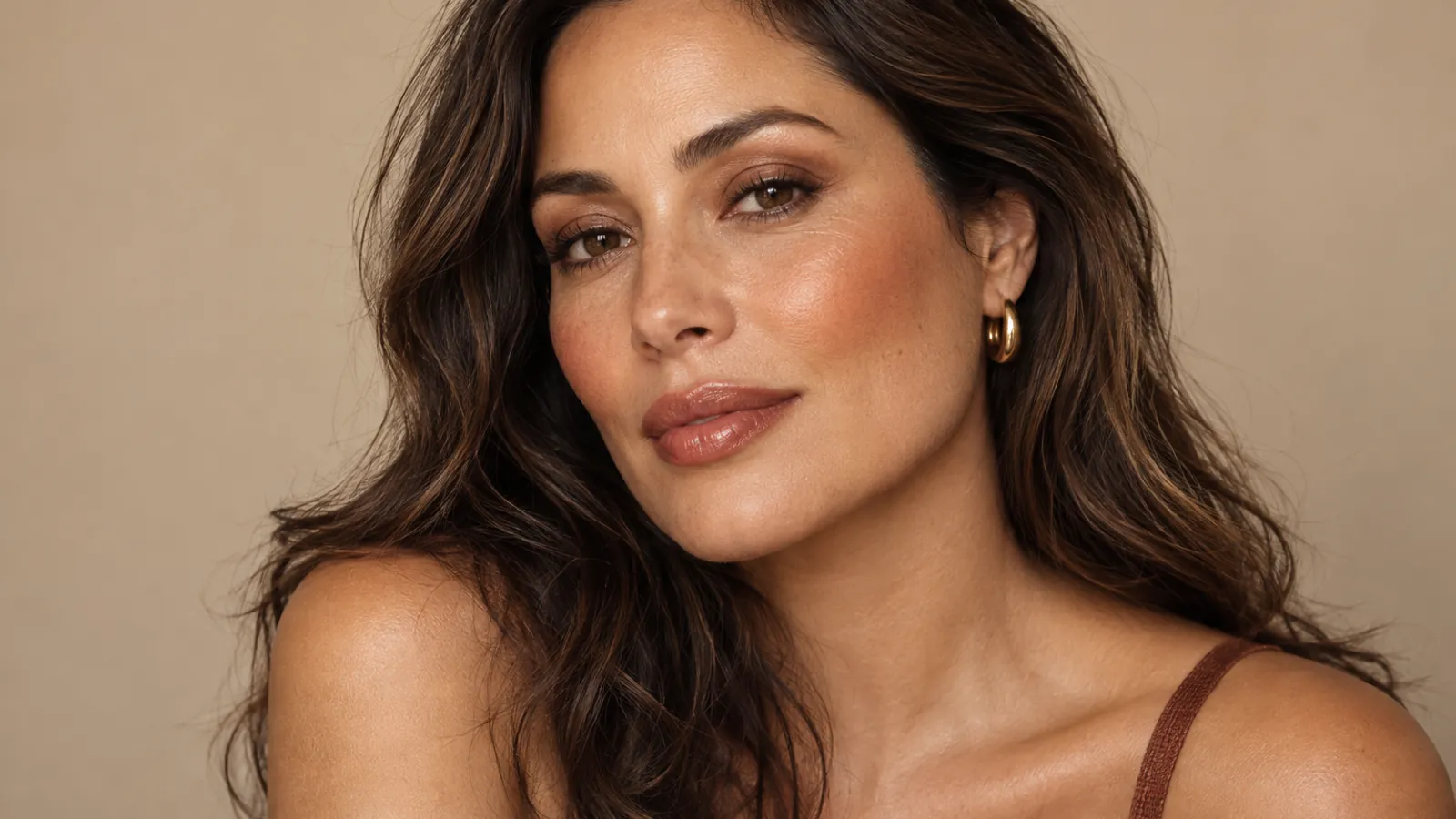 Terracotta bronze toasty makeup on medium olive skin